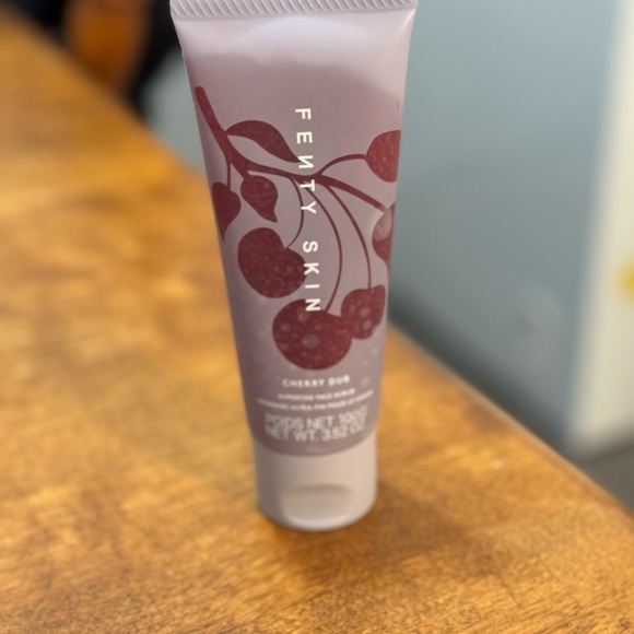 NWOT 🎉 Fenty Skin Cherry Dub Superfine Daily Cleansing Face Scrub - Picture 6 of 7
